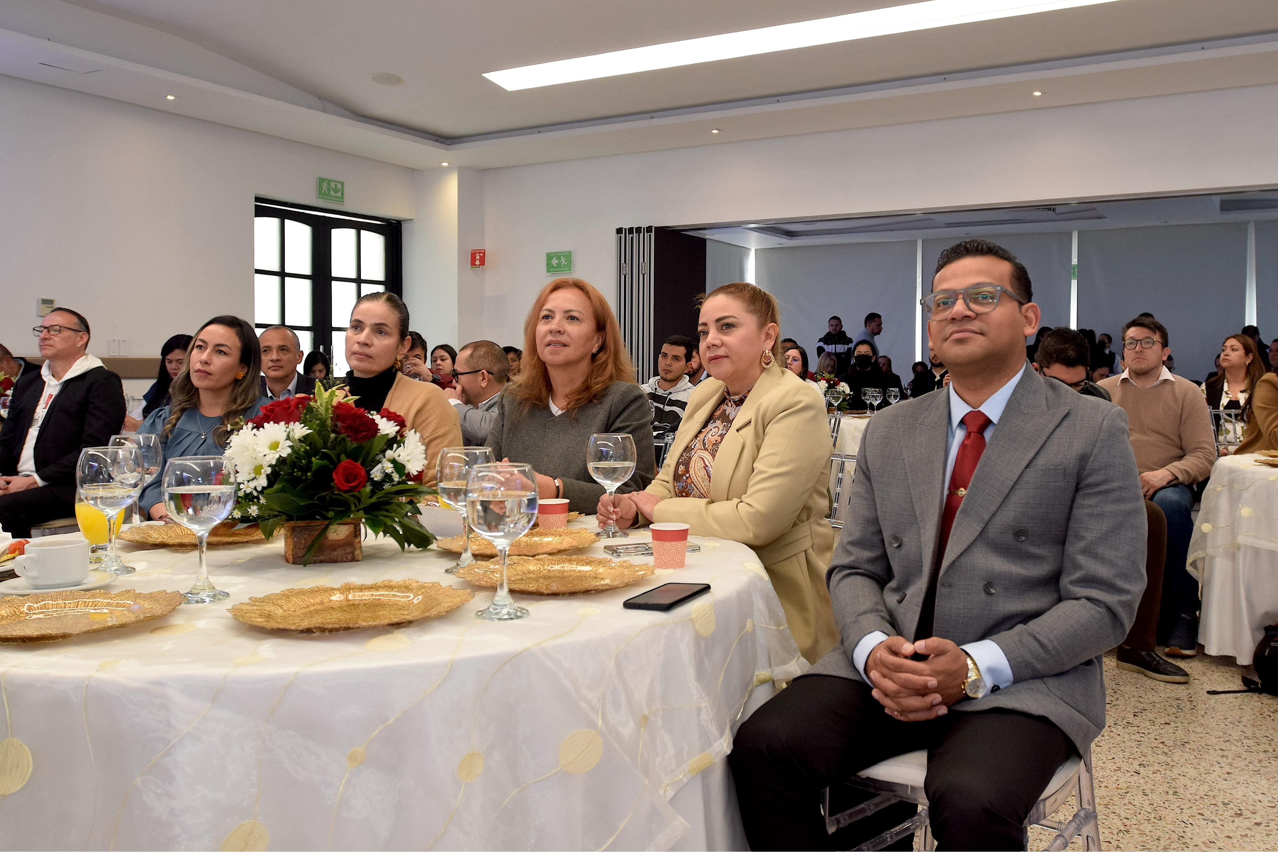 Celebración del Día del Servidor Público en la Supersubsidio